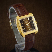 Load image into Gallery viewer, Luch De Luxe NOS Square Slim Mens Soviet Watch From 70s